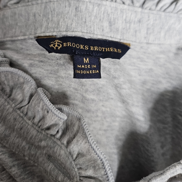 Women's Gray Ruffle-Trim Button Front Top - Picture 3 of 3